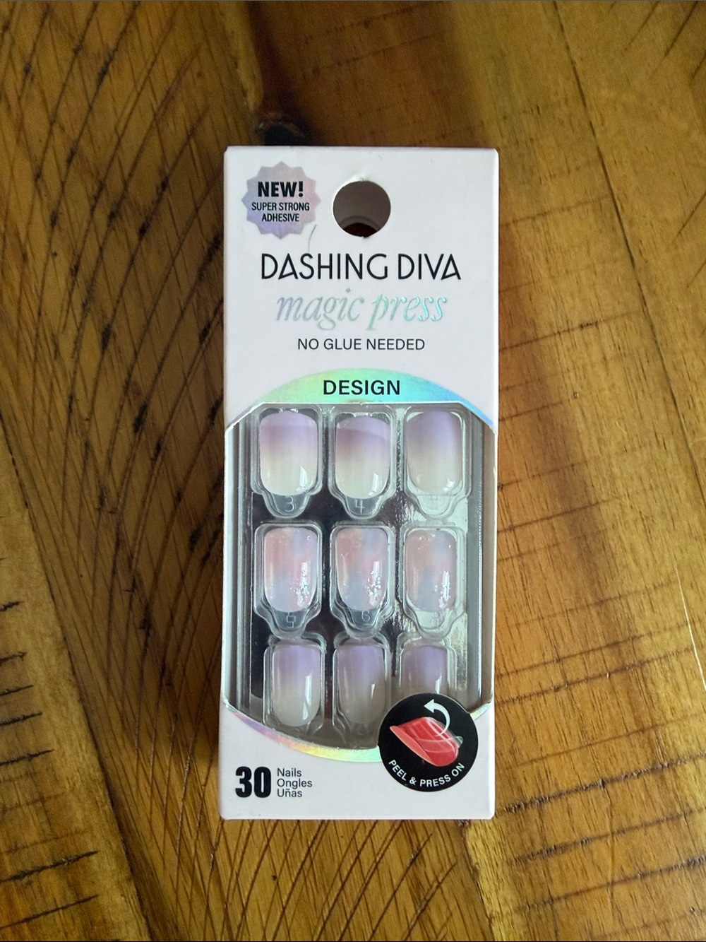 NWT Dashing Diva Magic Press No-Glue Press-On Nails in Lavender Ombre